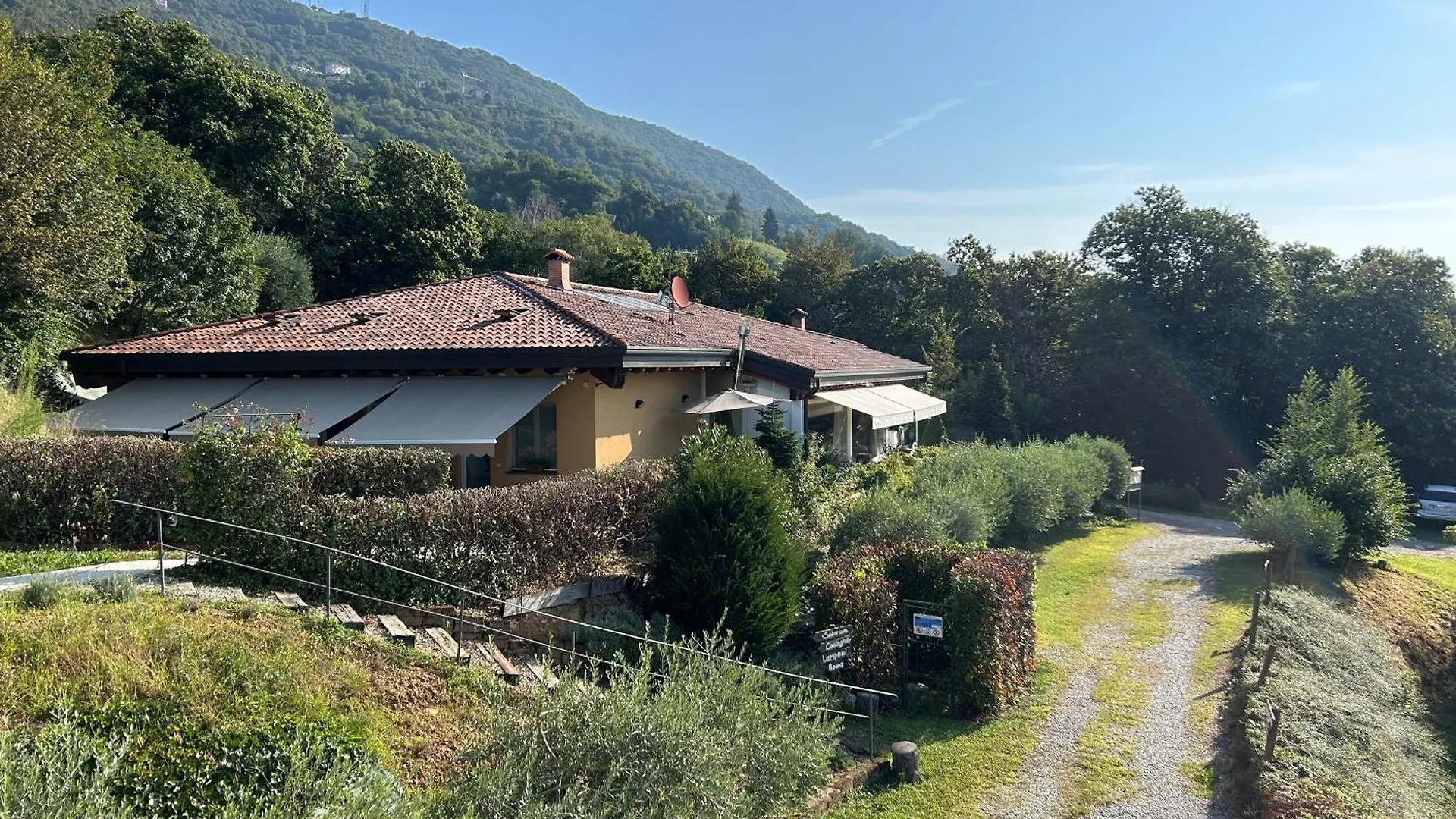 B&B Alrobale Strozza